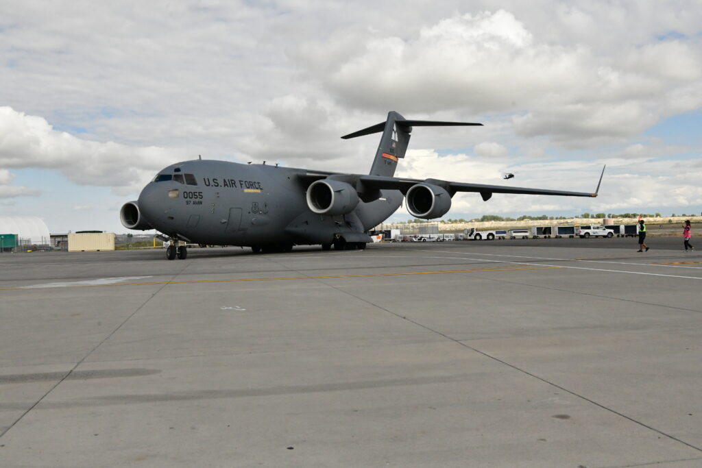 Photo of C17 at Tribute to Aviation with Atlantic Aviation employee marshalling
